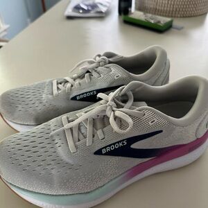 Brooks Women's Ghost 16